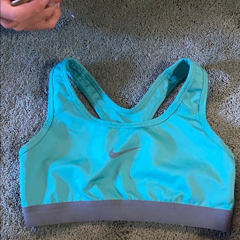 nike sports bra